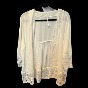 NY Collection ivory shrug Petite XL NWT lace trim light cover up open front